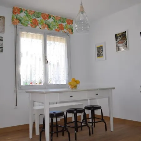 Holiday home Pepe Pastora Santa Maria de Arroes